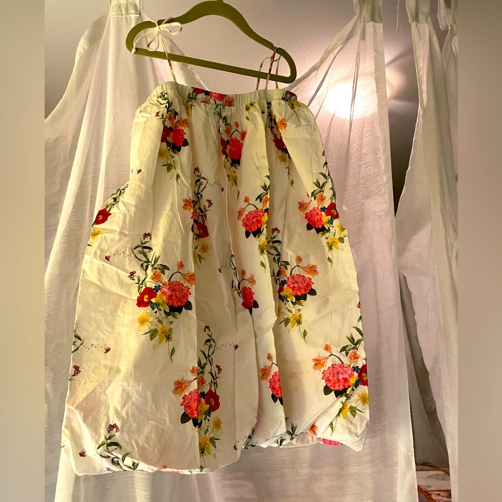 Balloon adjustable spaghetti strap sundress, white with colorful flowers